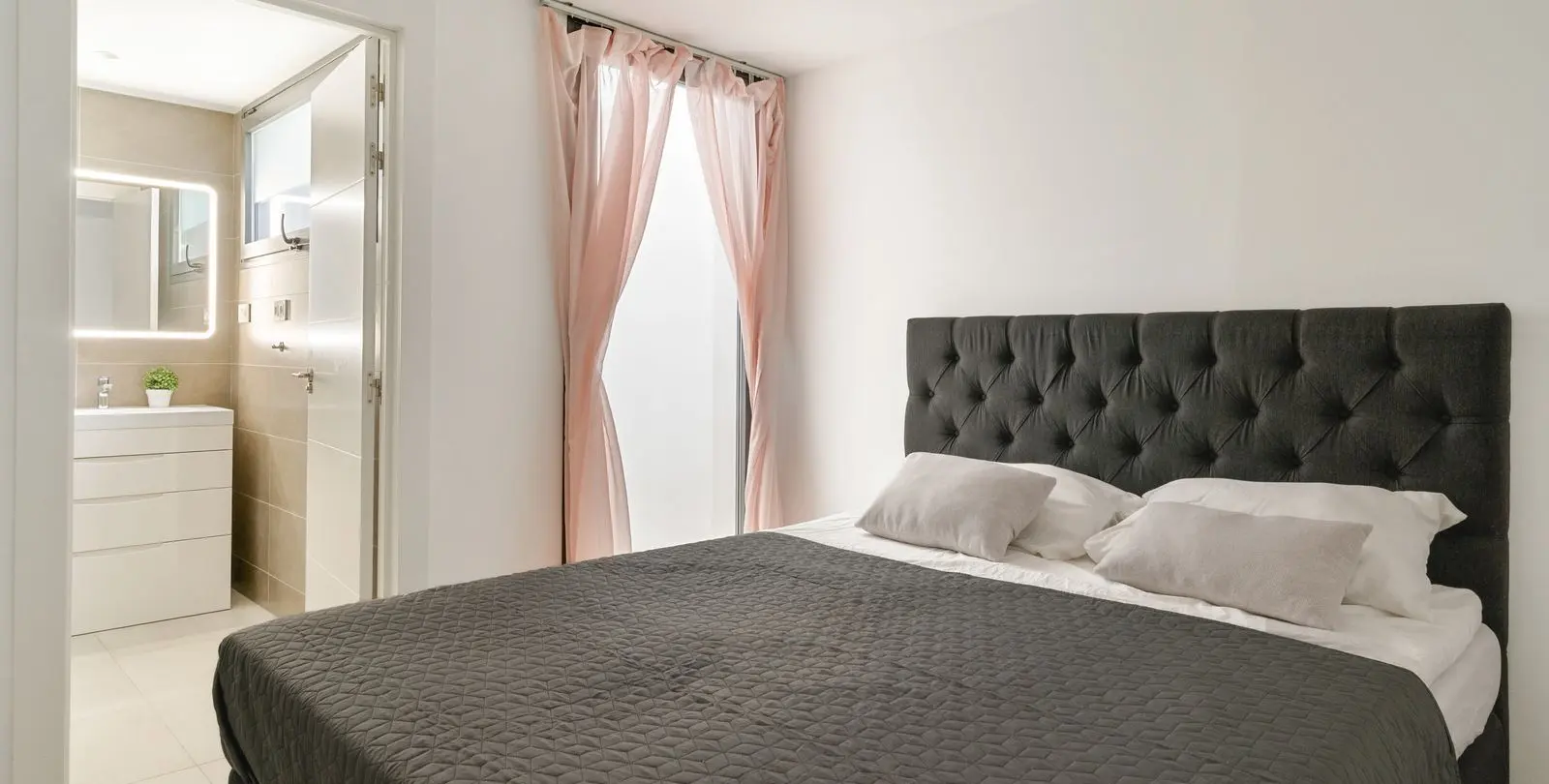 Sale of townhouse in Estepona 25