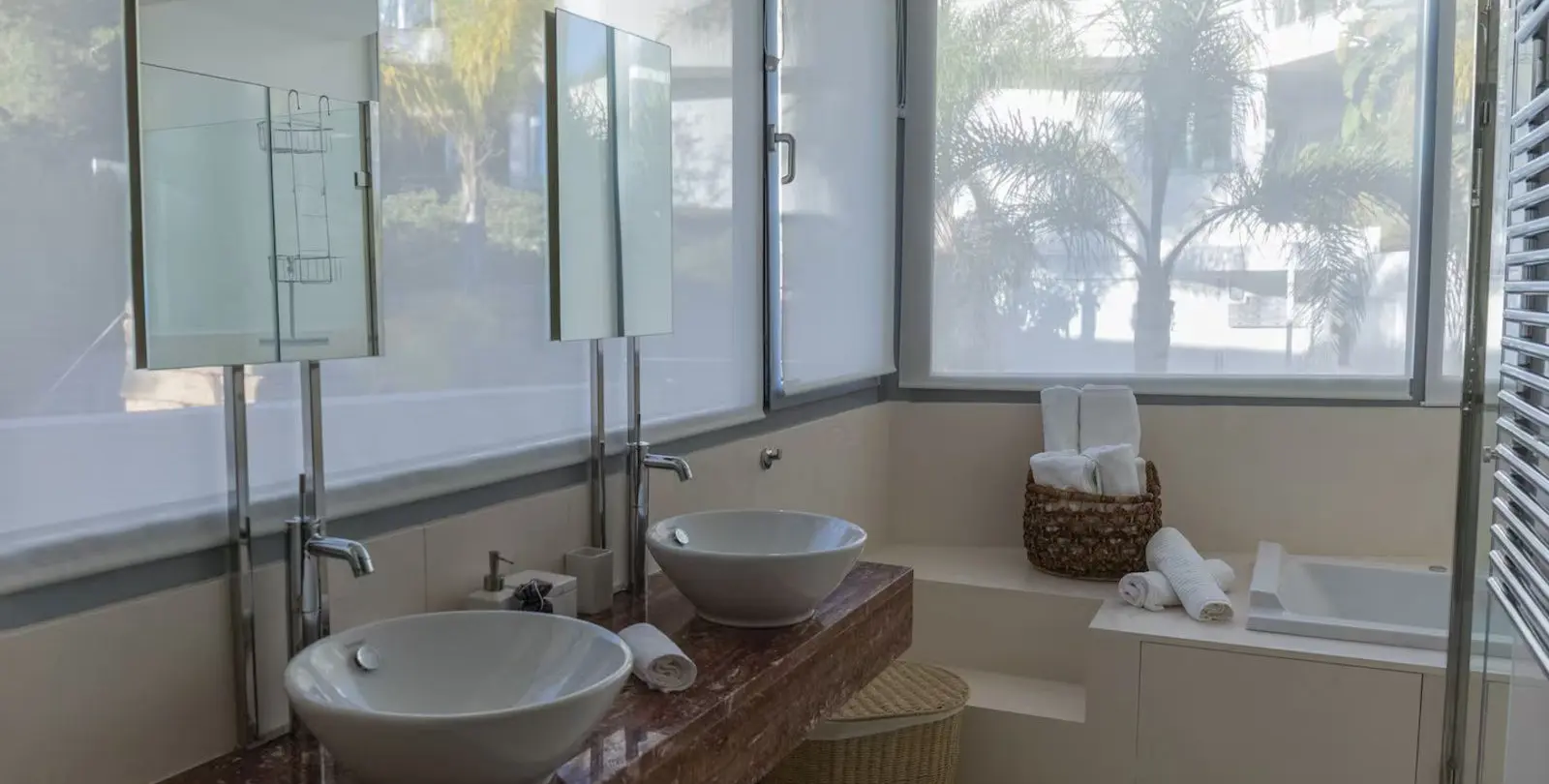 Sale of townhouse in Sierra Blanca 5