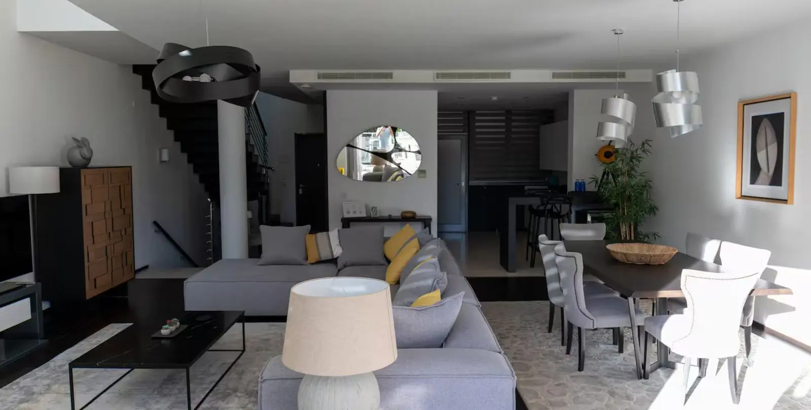 Sale of townhouse in Sierra Blanca 16