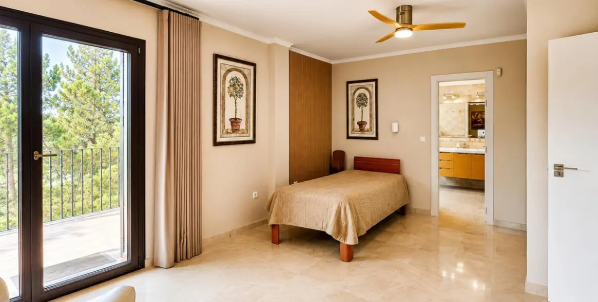 Venta de villa independiente en Guadalmina Alta 12