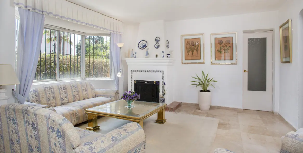 Venta de villa independiente en Guadalmina Baja 5