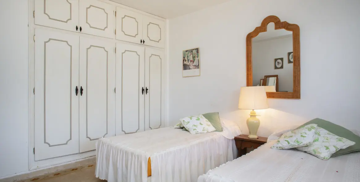 Venta de villa independiente en Guadalmina Baja 14