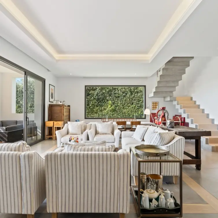 Sale of detached villa in El Madroñal