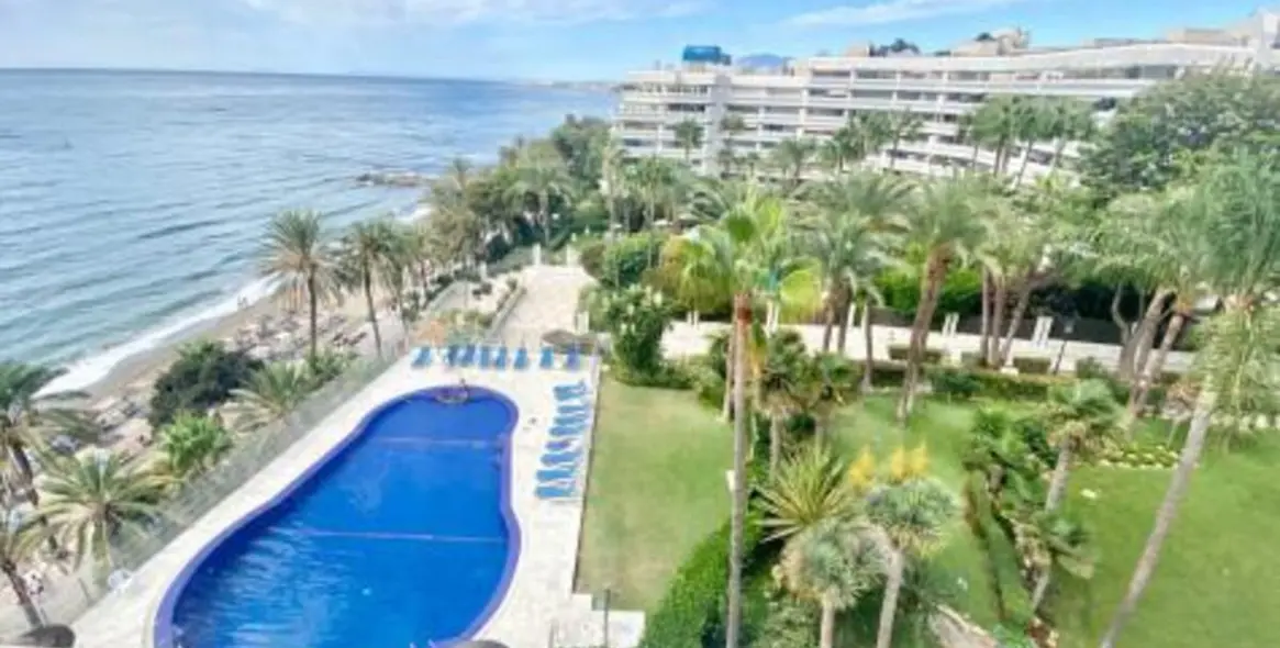 Short-term rent of middle floor apartment in Marbella 1