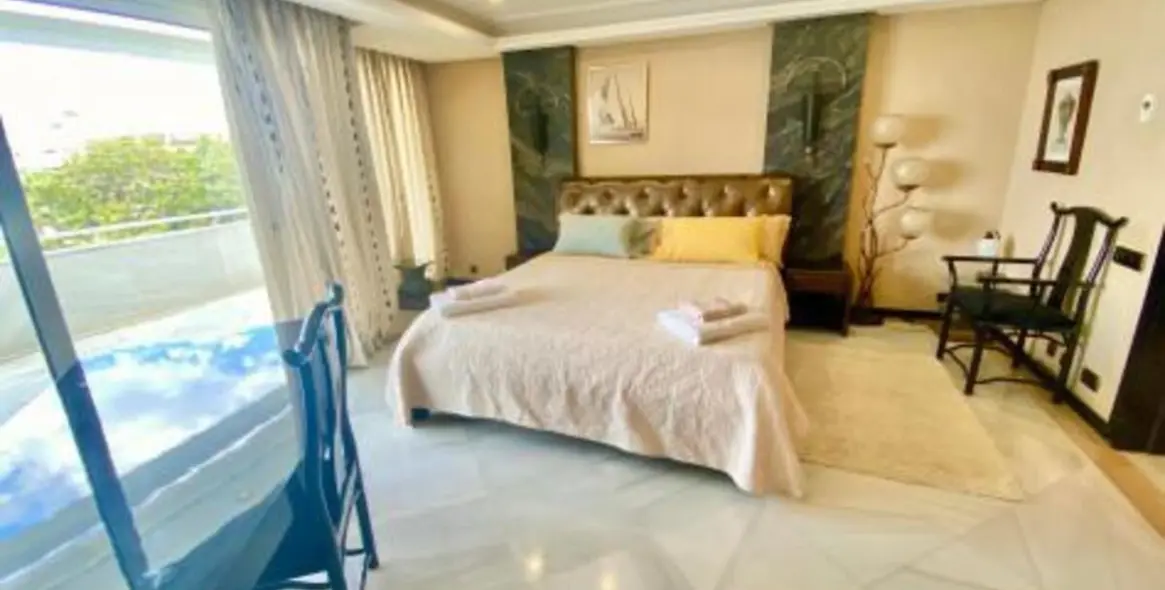 Short-term rent of middle floor apartment in Marbella 4