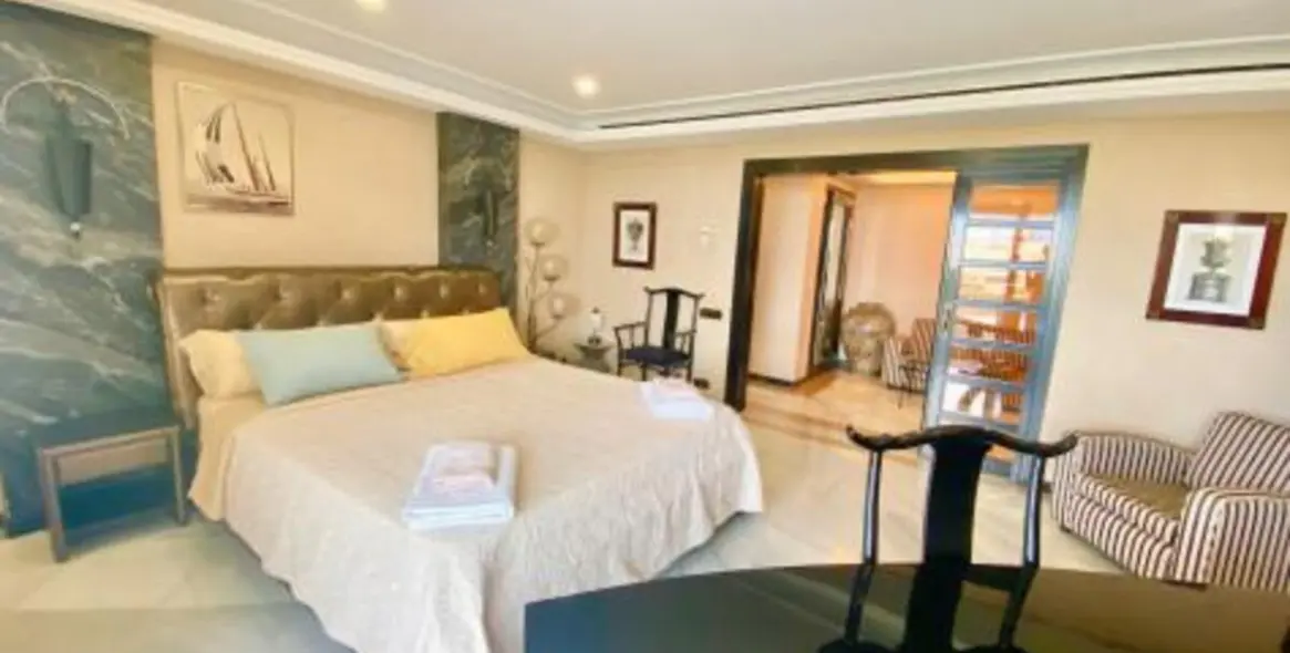 Short-term rent of middle floor apartment in Marbella 5