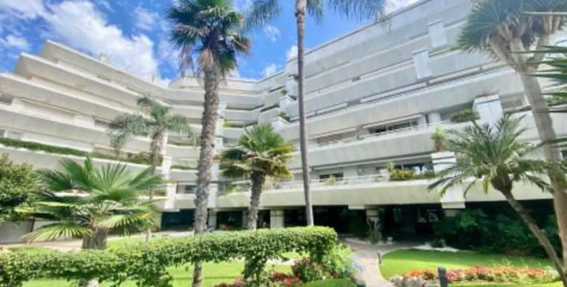 Short-term rent of middle floor apartment in Marbella 7