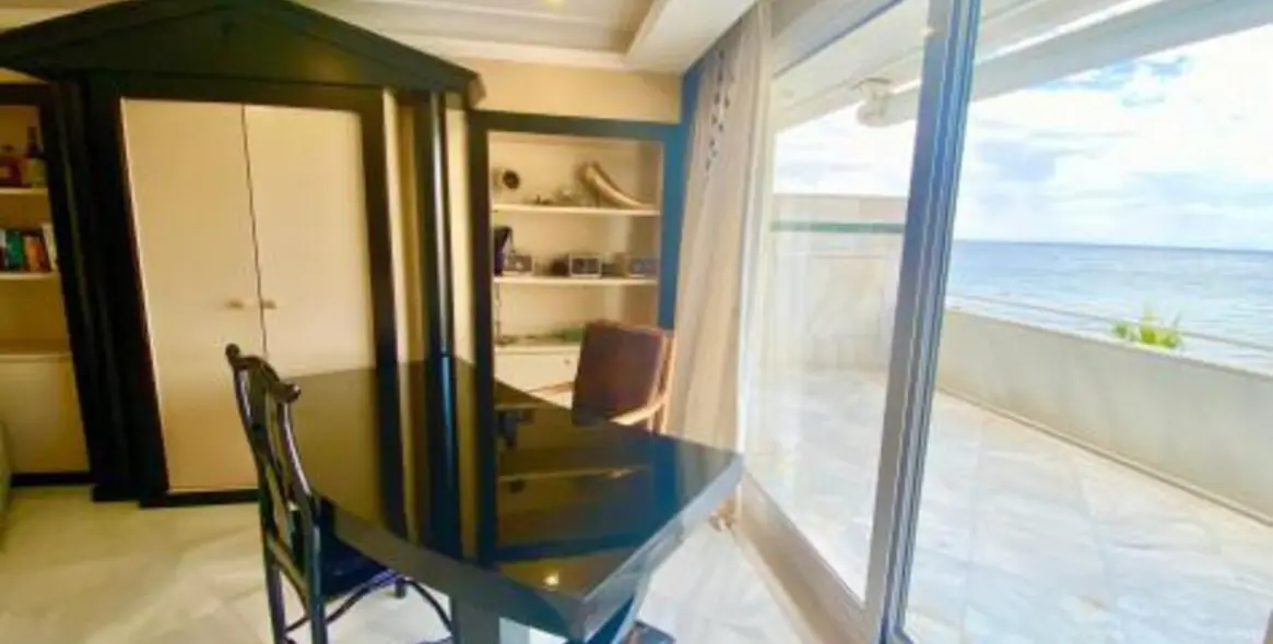 Short-term rent of middle floor apartment in Marbella 12