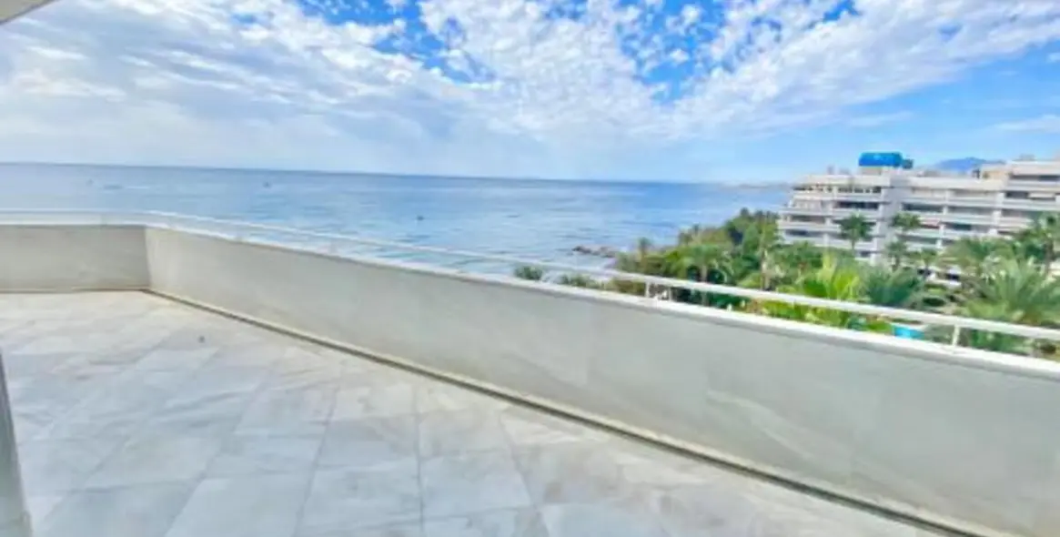 Short-term rent of middle floor apartment in Marbella 15