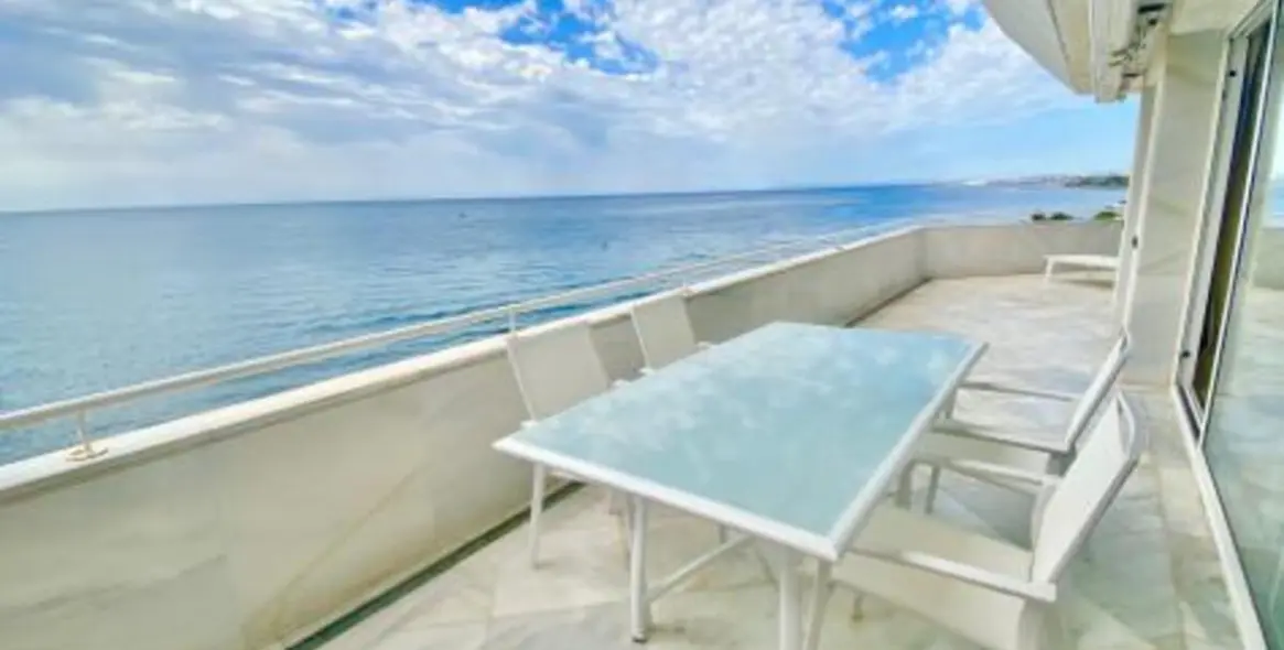 Short-term rent of middle floor apartment in Marbella 17