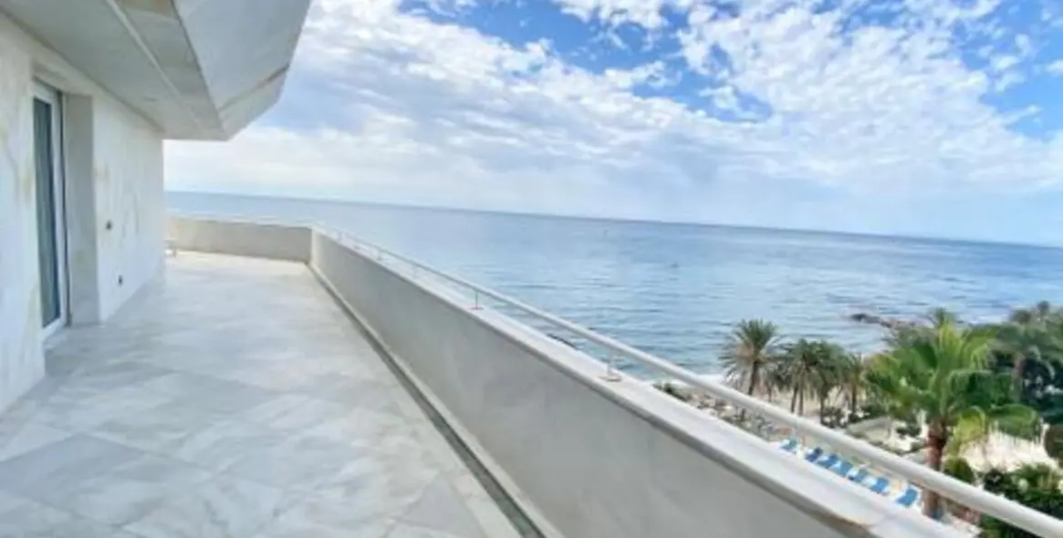 Short-term rent of middle floor apartment in Marbella 20