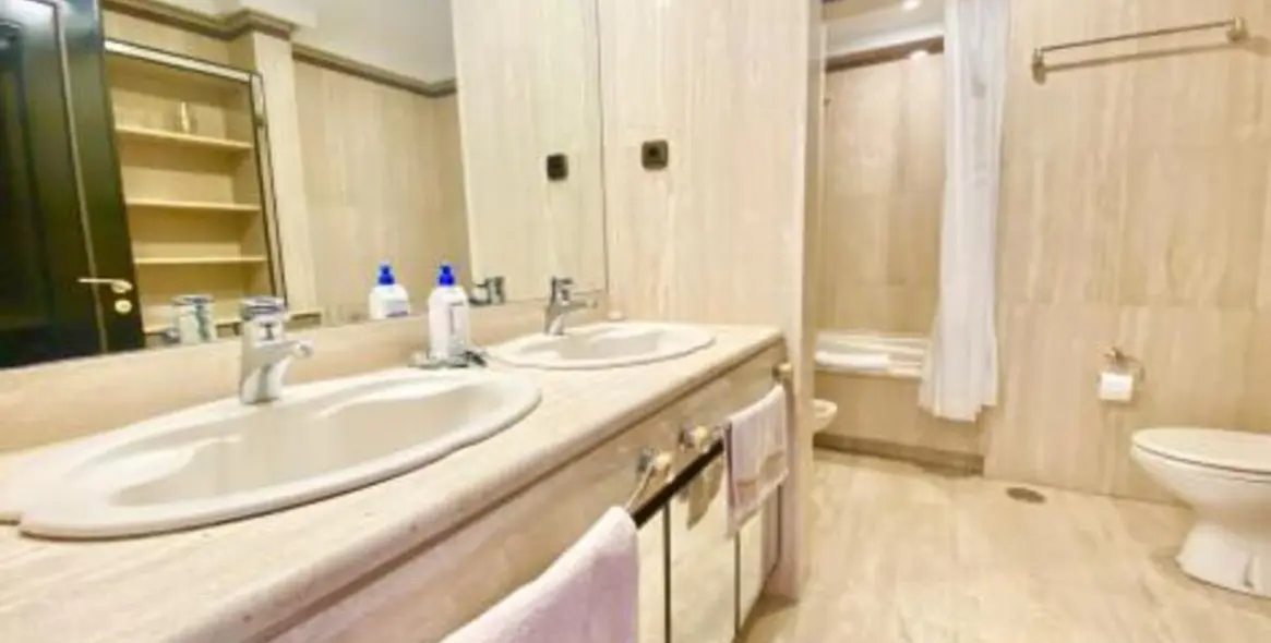 Short-term rent of middle floor apartment in Marbella 21