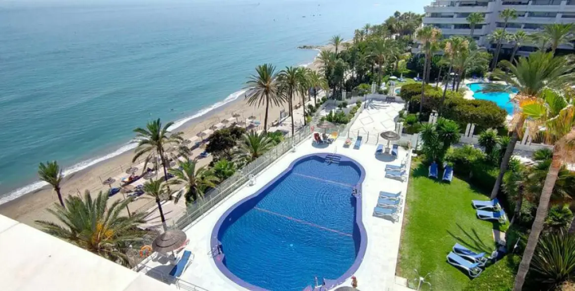 Short-term rent of middle floor apartment in Marbella 30