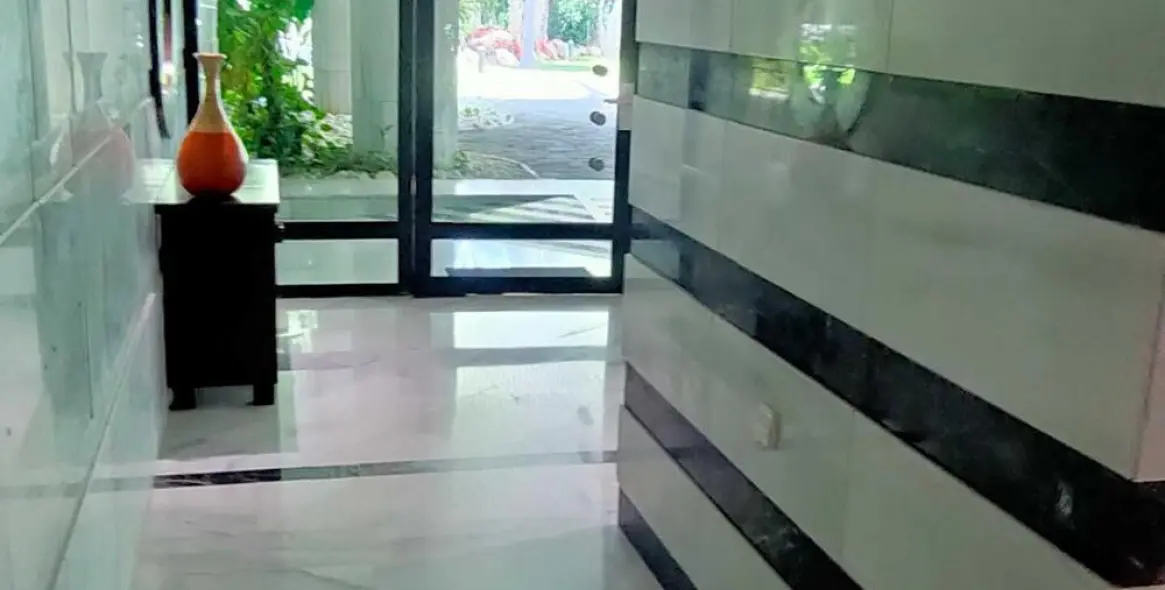 Short-term rent of middle floor apartment in Marbella 31