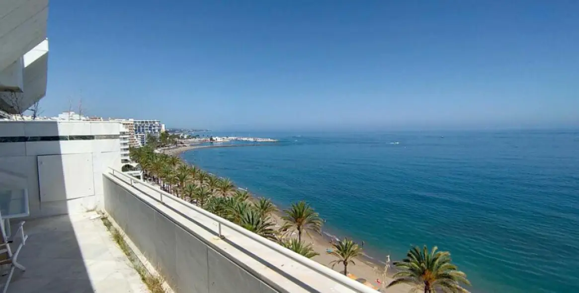 Short-term rent of middle floor apartment in Marbella 32