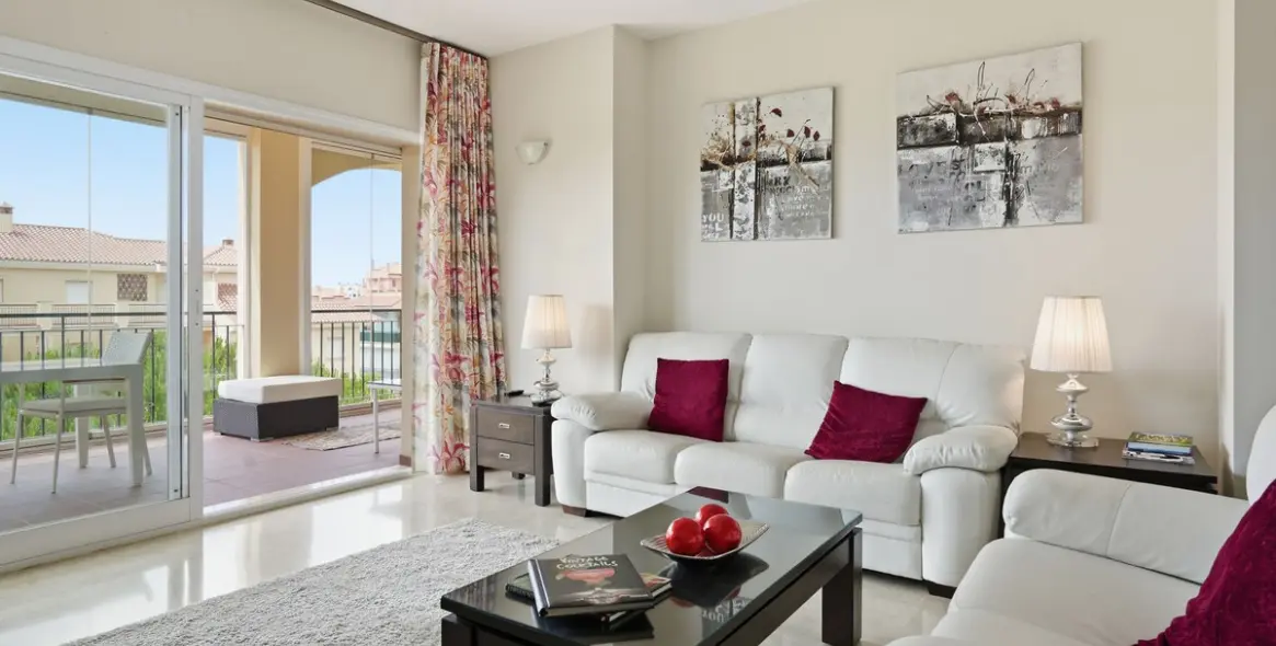 Продажа апартаментов на среднем этаже в El Chaparral 2