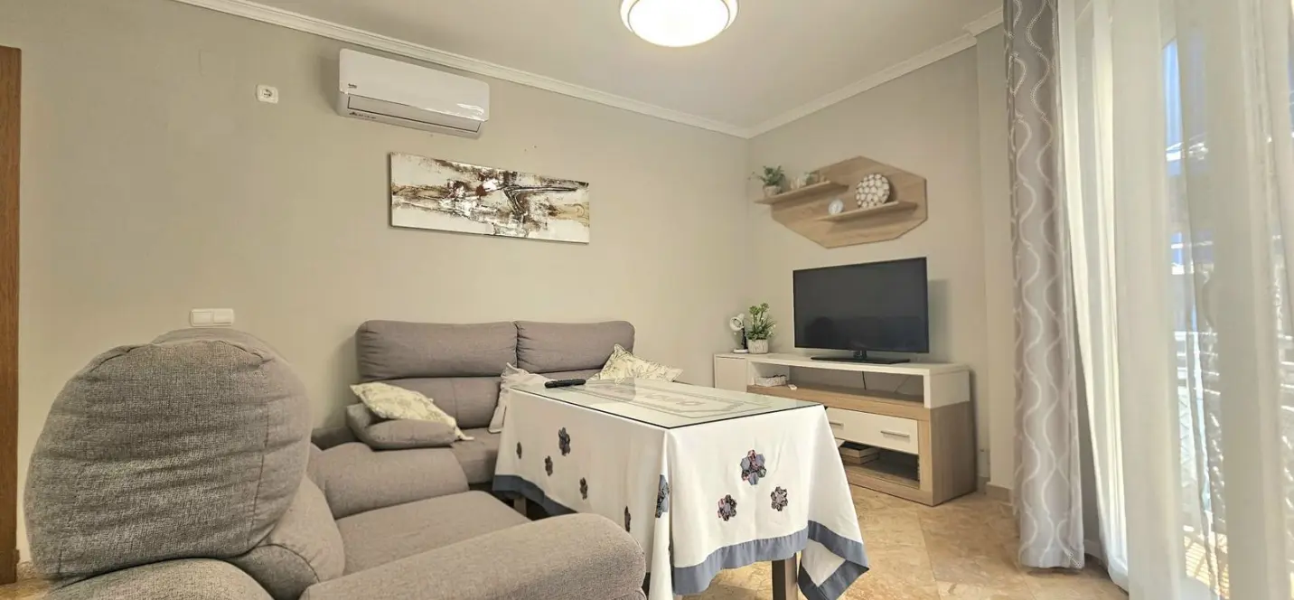 Venta de apartamento en planta media en Fuengirola 1