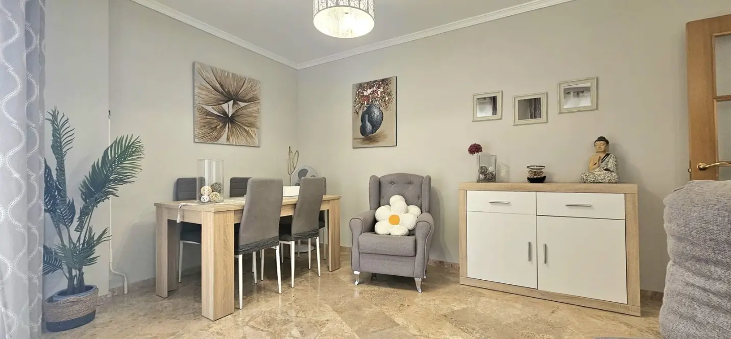 Venta de apartamento en planta media en Fuengirola 3