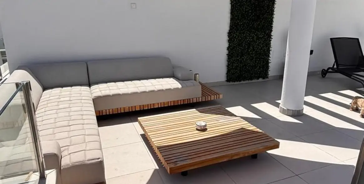 Продажа апартаментов на среднем этаже в Calanova Golf 3