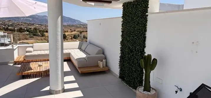 Продажа апартаментов на среднем этаже в Calanova Golf 3