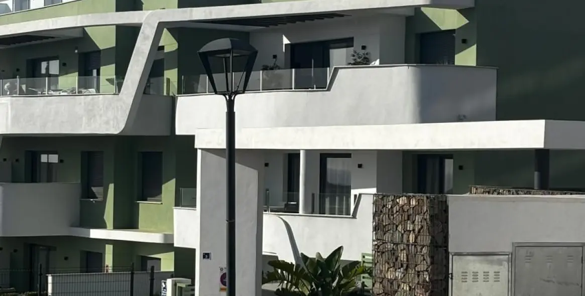 Продажа апартаментов на среднем этаже в Calanova Golf 13