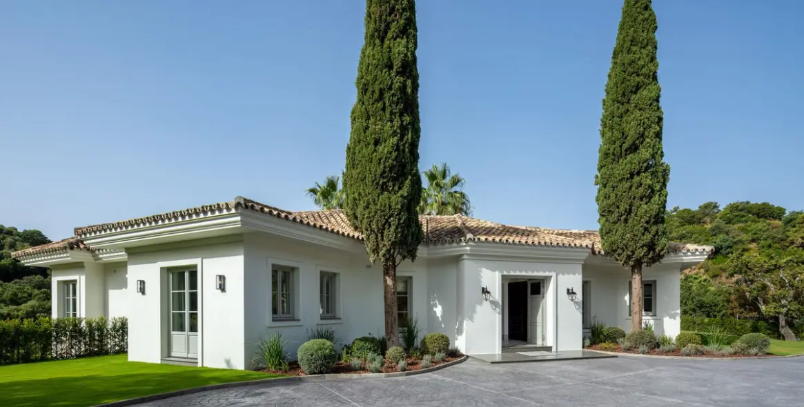 Sale of detached villa in La Zagaleta 14