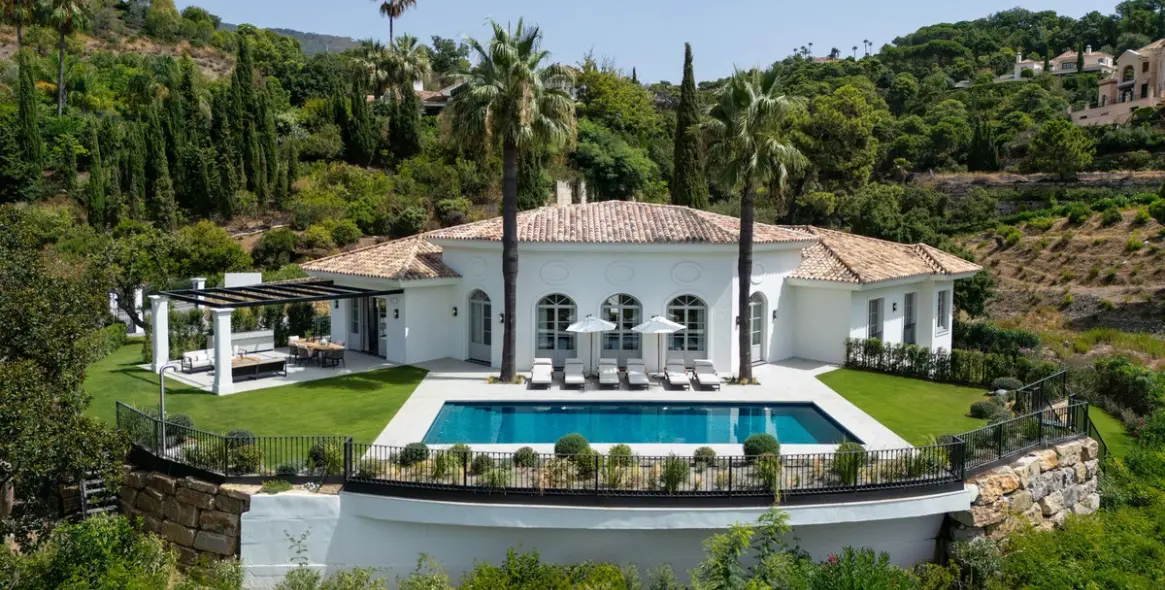 Sale of detached villa in La Zagaleta 60