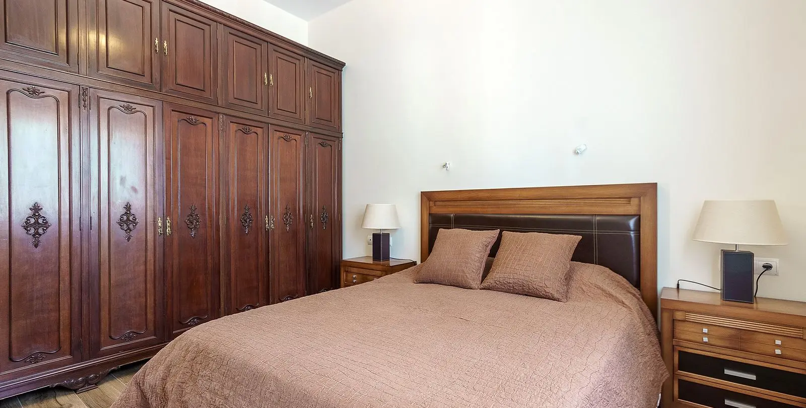 Venta de villa independiente en El Rosario 17