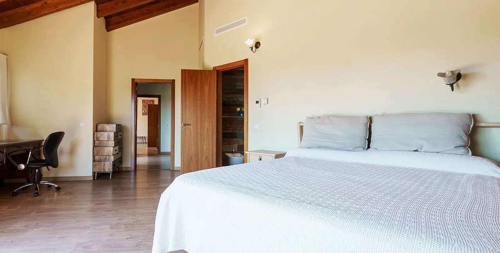 Venta de villa independiente en El Rosario 27