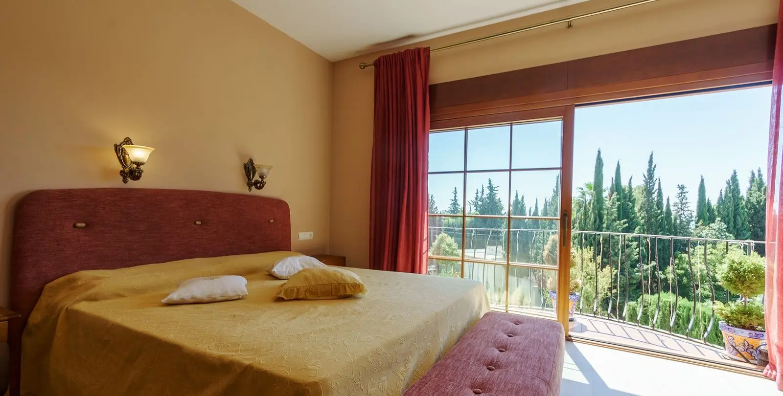 Venta de villa independiente en El Rosario 31