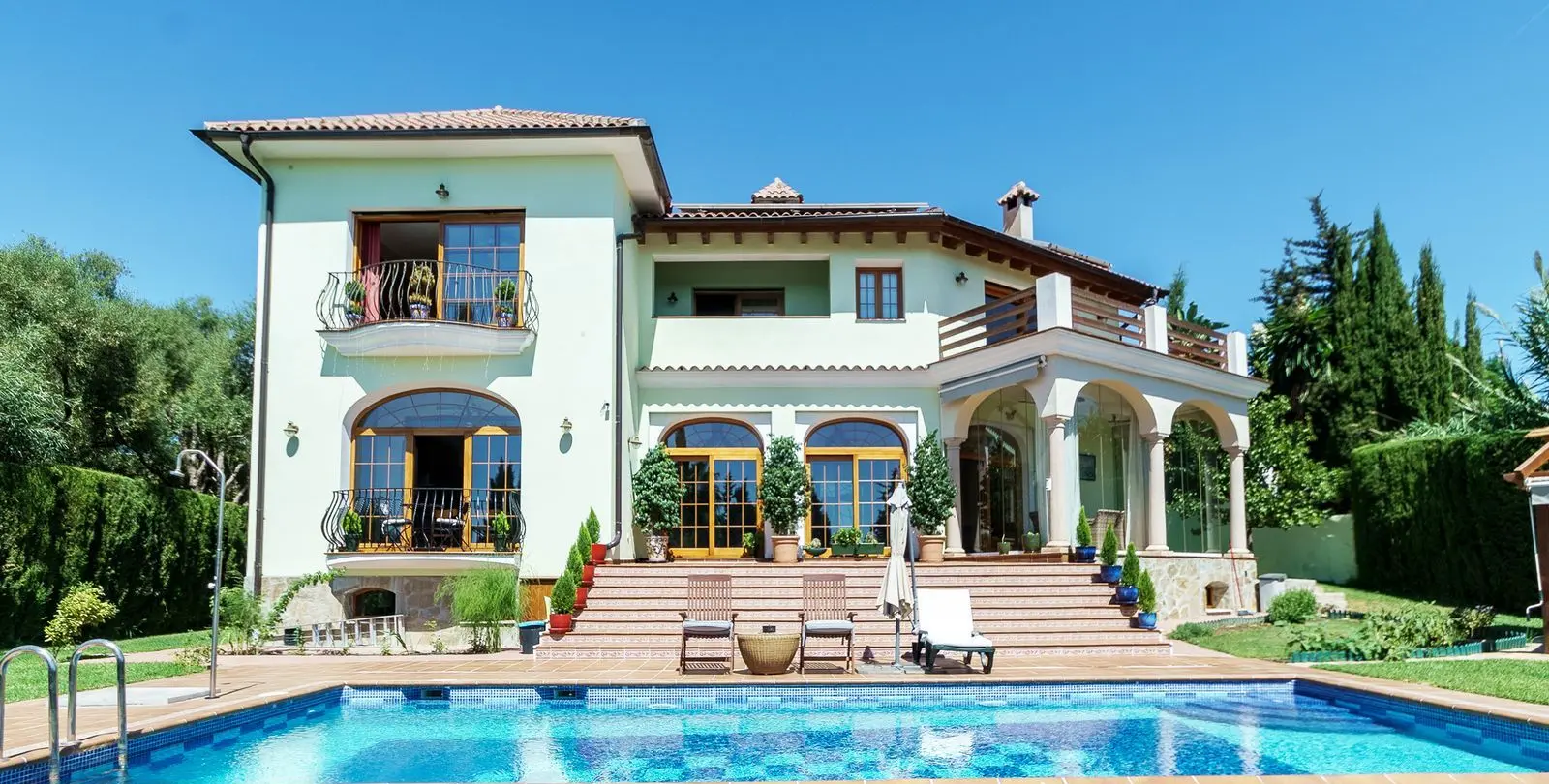Venta de villa independiente en El Rosario 40