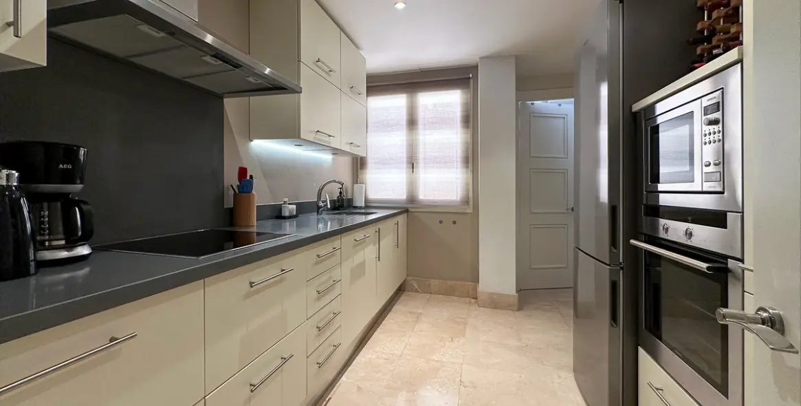 Alquiler a corto plazo de apartamento en planta baja en Marbella 12