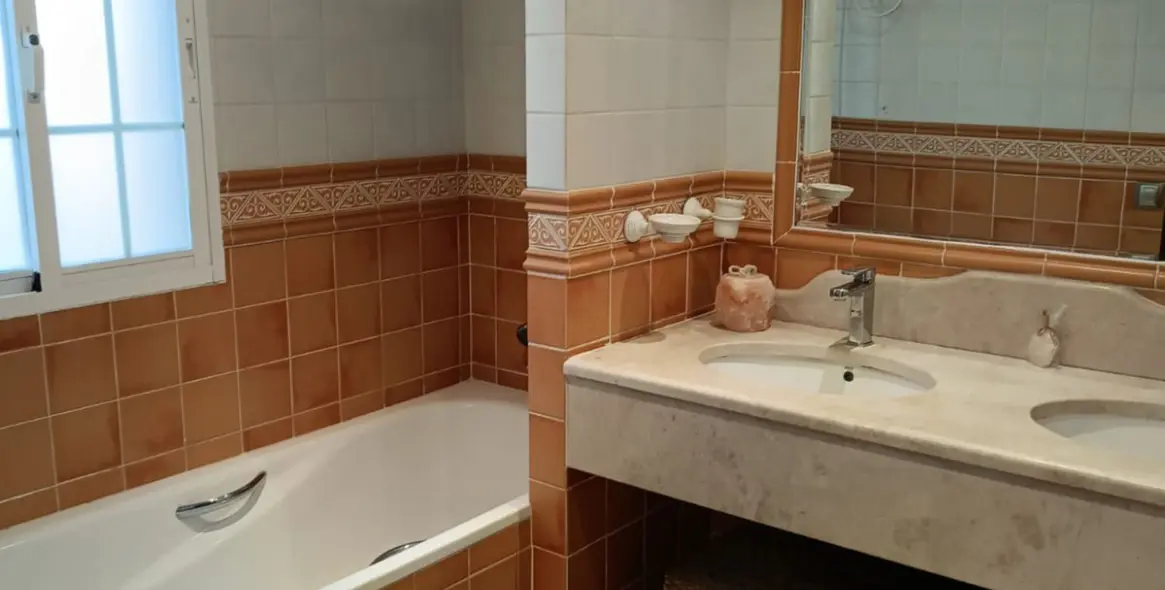 Долгосрочная аренда  отдельно стоящей виллы в San Pedro de Alcántara 12