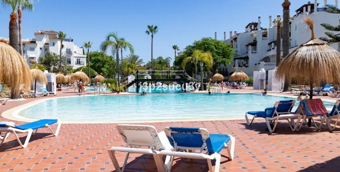 Short-term rent of ground floor apartment in San Pedro de Alcántara 15