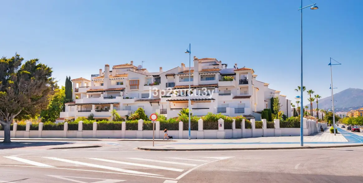Short-term rent of ground floor apartment in San Pedro de Alcántara 37