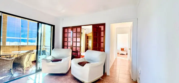 Venta de apartamento en planta media en Marbella 0