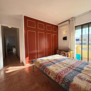 Venta de apartamento en planta media en Marbella