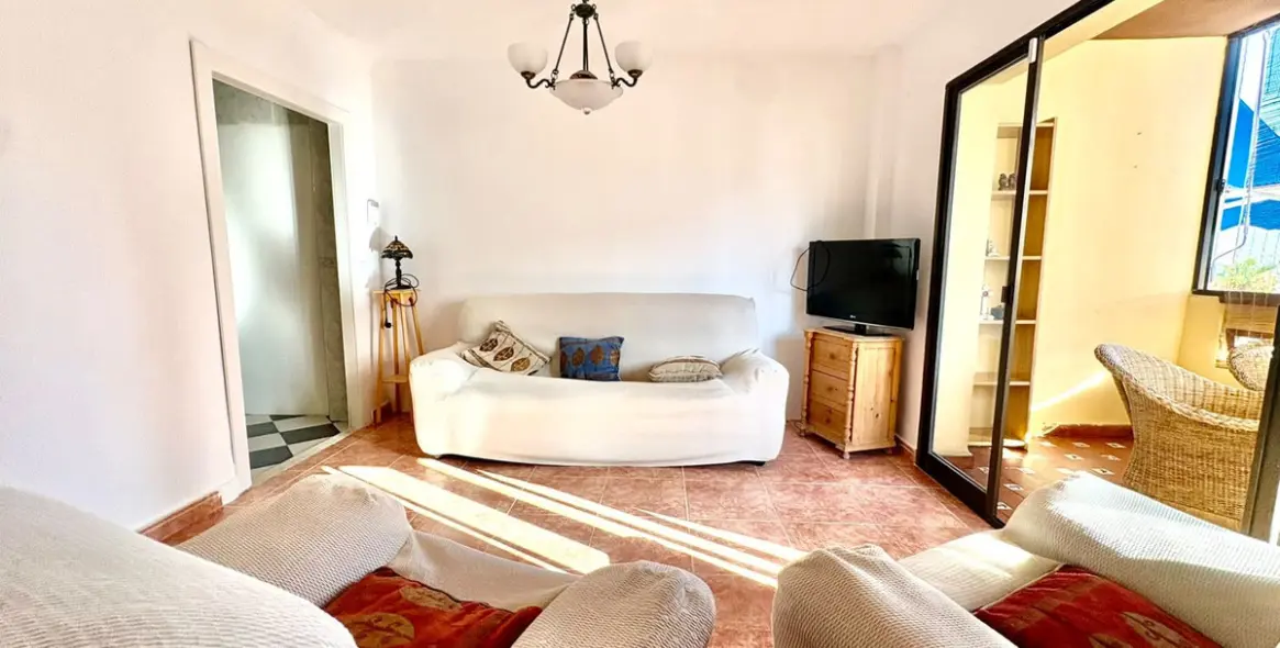 Venta de apartamento en planta media en Marbella 9