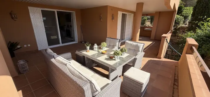 Venta de apartamento en planta baja en La Mairena 1