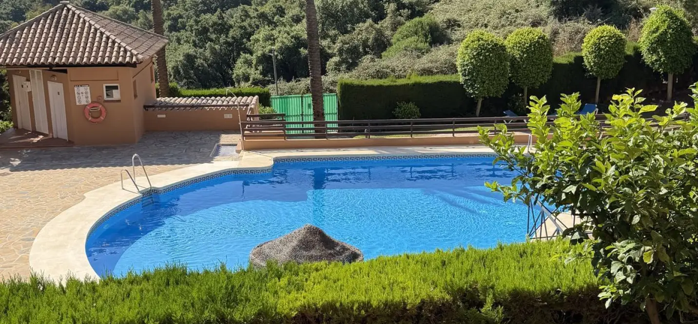 Sale of ground floor apartment in La Mairena 4