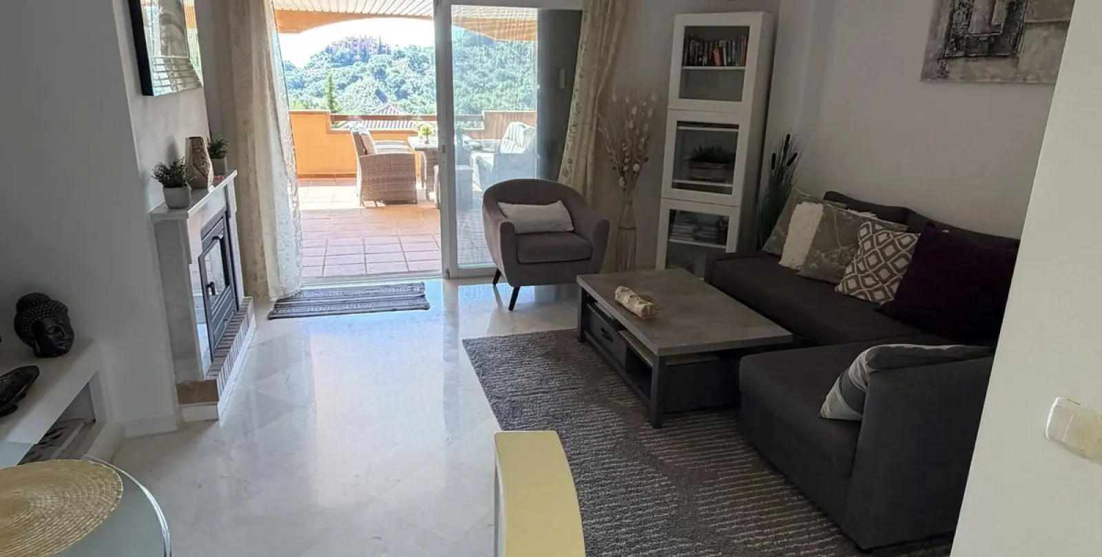 Sale of ground floor apartment in La Mairena 7