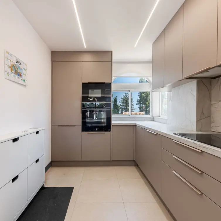Sale of middle floor apartment in La Cala de Mijas