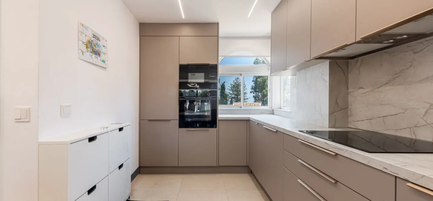 Sale of middle floor apartment in La Cala de Mijas 1