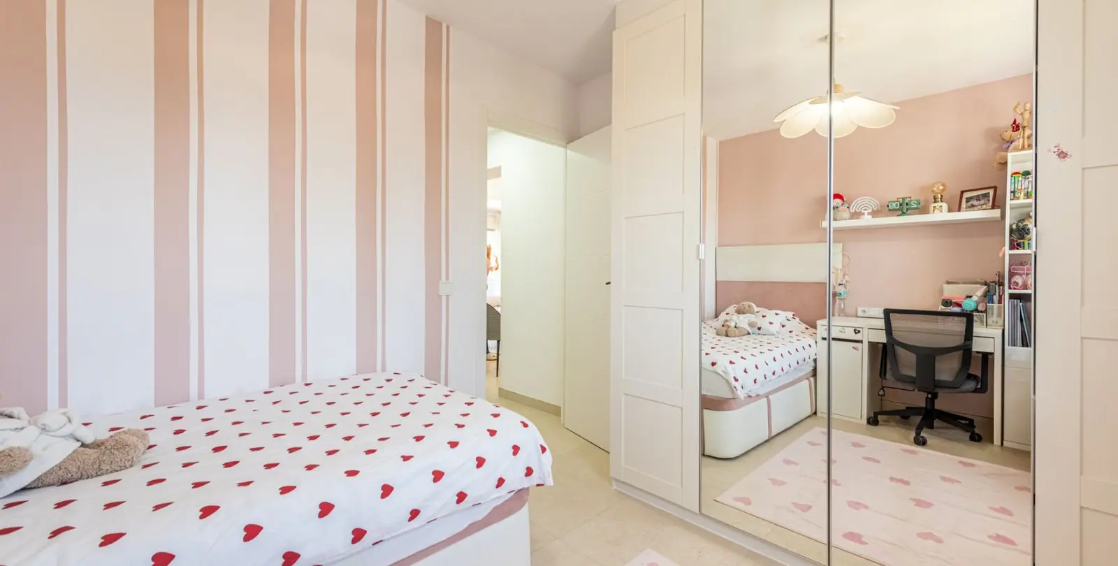 Sale of middle floor apartment in La Cala de Mijas 15