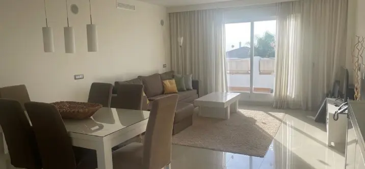 Sale of penthouse in Estepona 1
