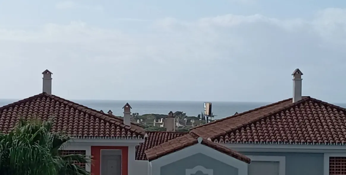 Sale of penthouse in Estepona 10