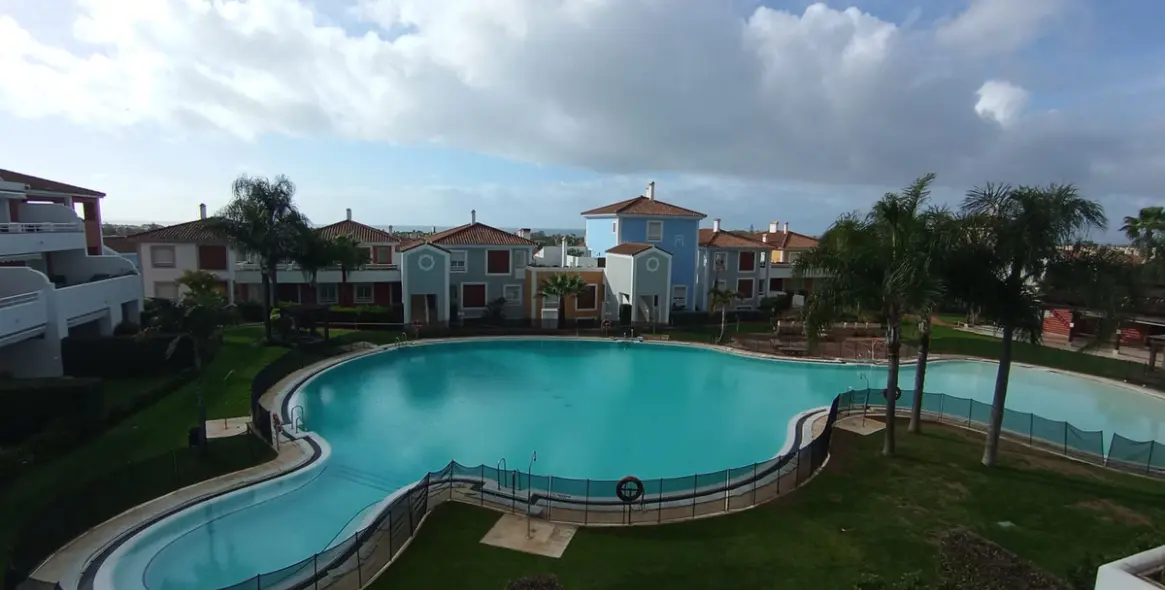Sale of penthouse in Estepona 11