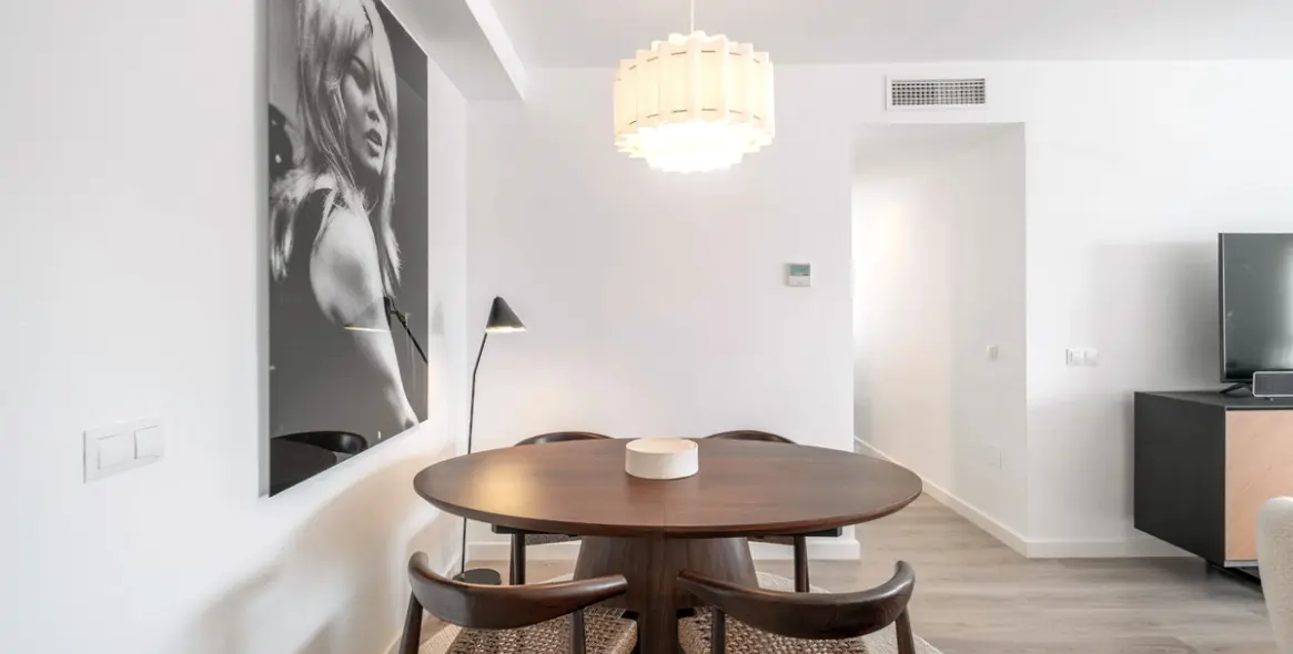 Venta de apartamento en planta media en Nueva Andalucía 10