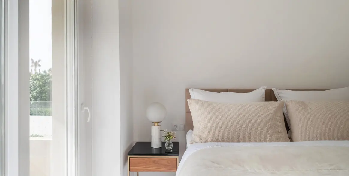 Venta de apartamento en planta media en Nueva Andalucía 15