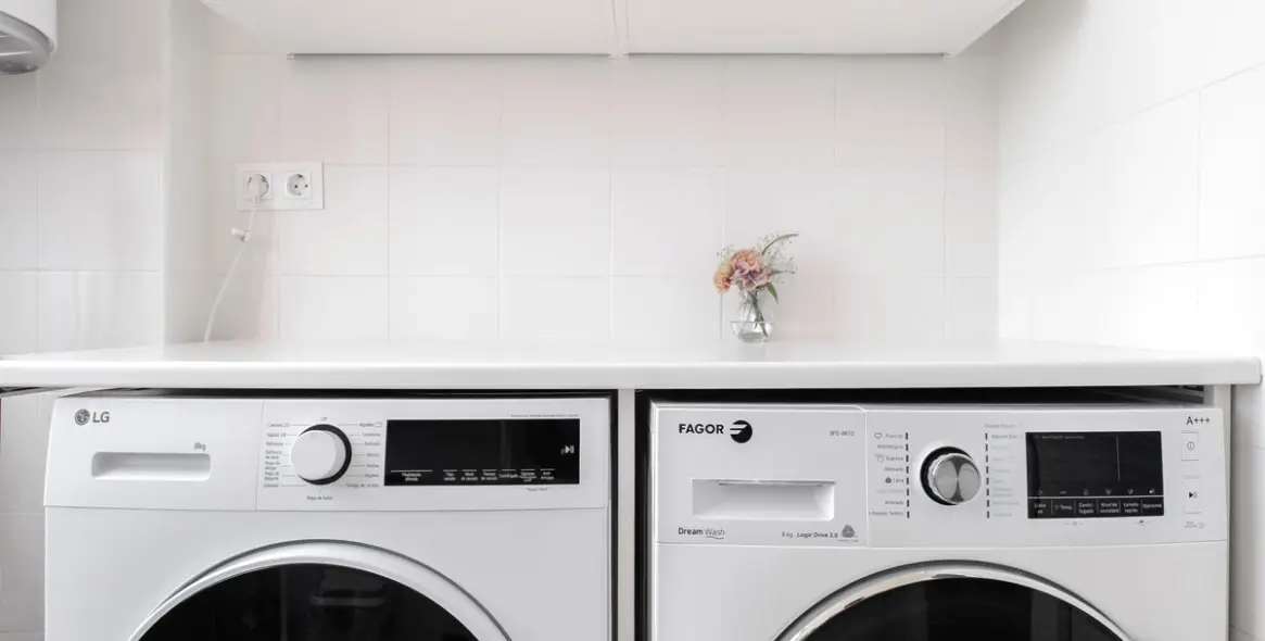 Venta de apartamento en planta media en Nueva Andalucía 28